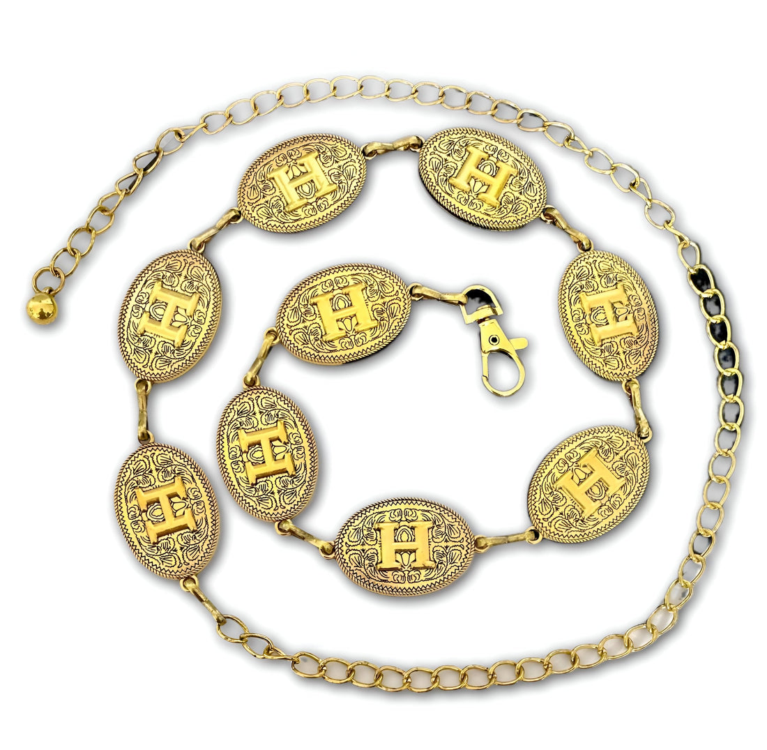 Belt Chain-A modern belt with a luxurious Concho design Made for modern women who seek excellence and elegance, it easily matches any dress