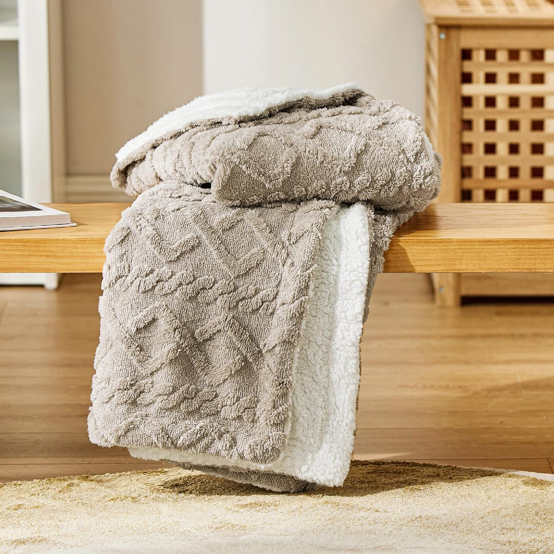 Moro Moro 3 Sherpa Fleece Blanket - Fuzzy Soft Warm Coral Jacquard Blanket for Bed and Sofa, Twin/Twin, Grey, 170 x 190 cm