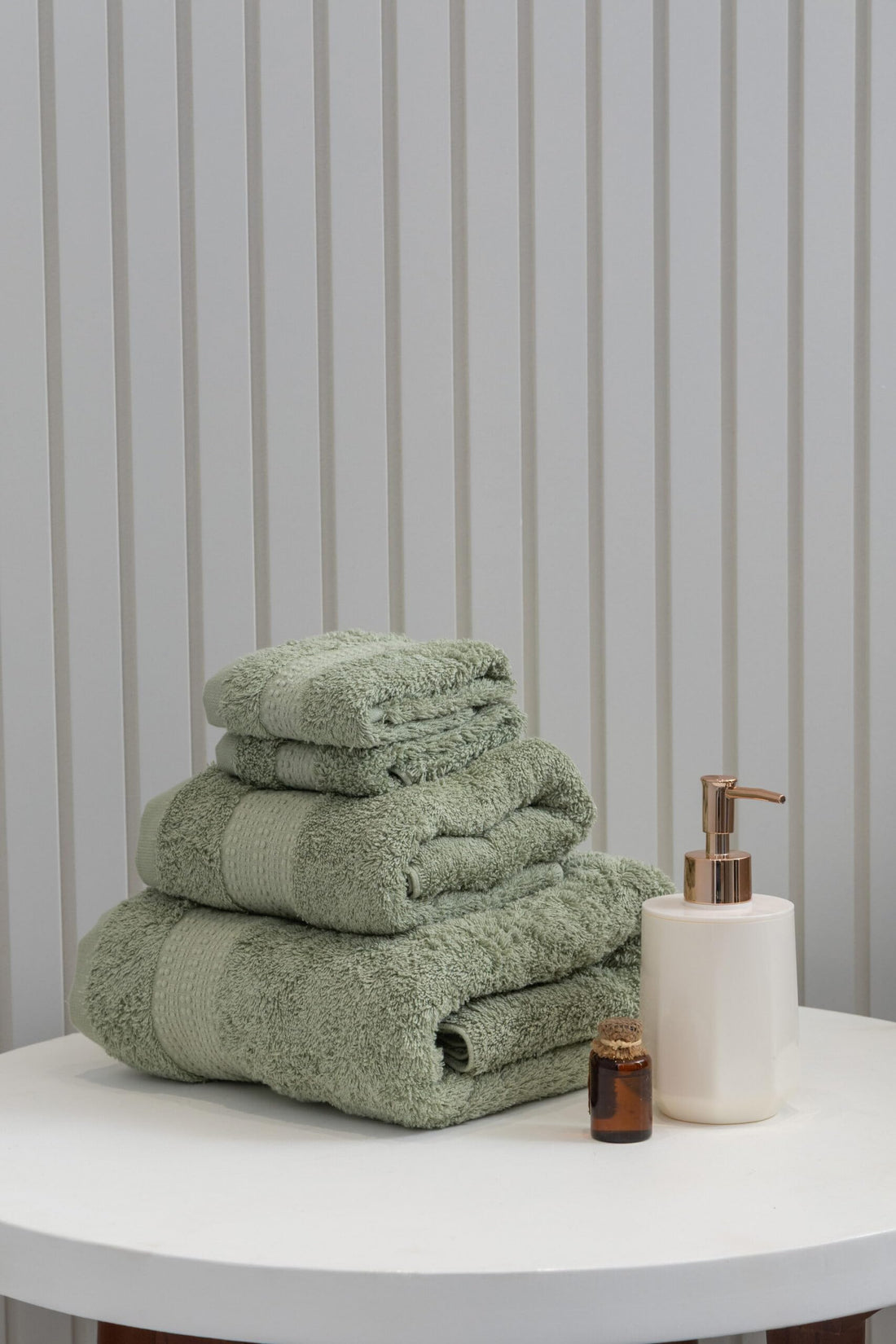 nit - Grey Towel Set -Solid (650 GSM) 100% Egyptian Cotton