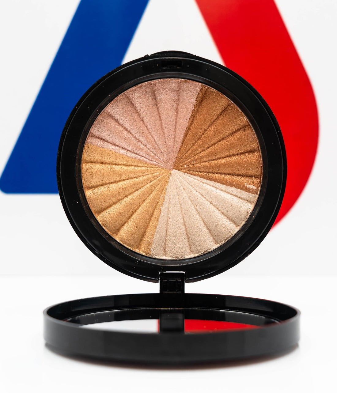 Might Cinema Extreme Highlight Palette, 4 Shimmering Colours