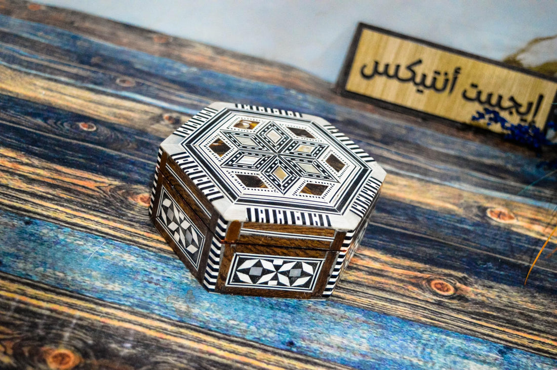 Egypt Antiques Intex Hexagonal Shell Collectibles or Jewelry Box