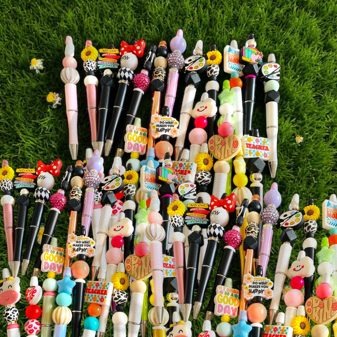 Stationery Beaded Ballpoint Pen + extra free ink refills, Novelty Design with various Theme and Colourful Gems, Perfect for Office and Home,Gift We will pick a nice pen for you.