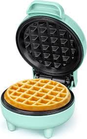 MySouq-Store Enjoy Delicious Mini Waffle maker with Jamakai 120mm Waffle Maker, 1000W JMK 2020, Black X Green