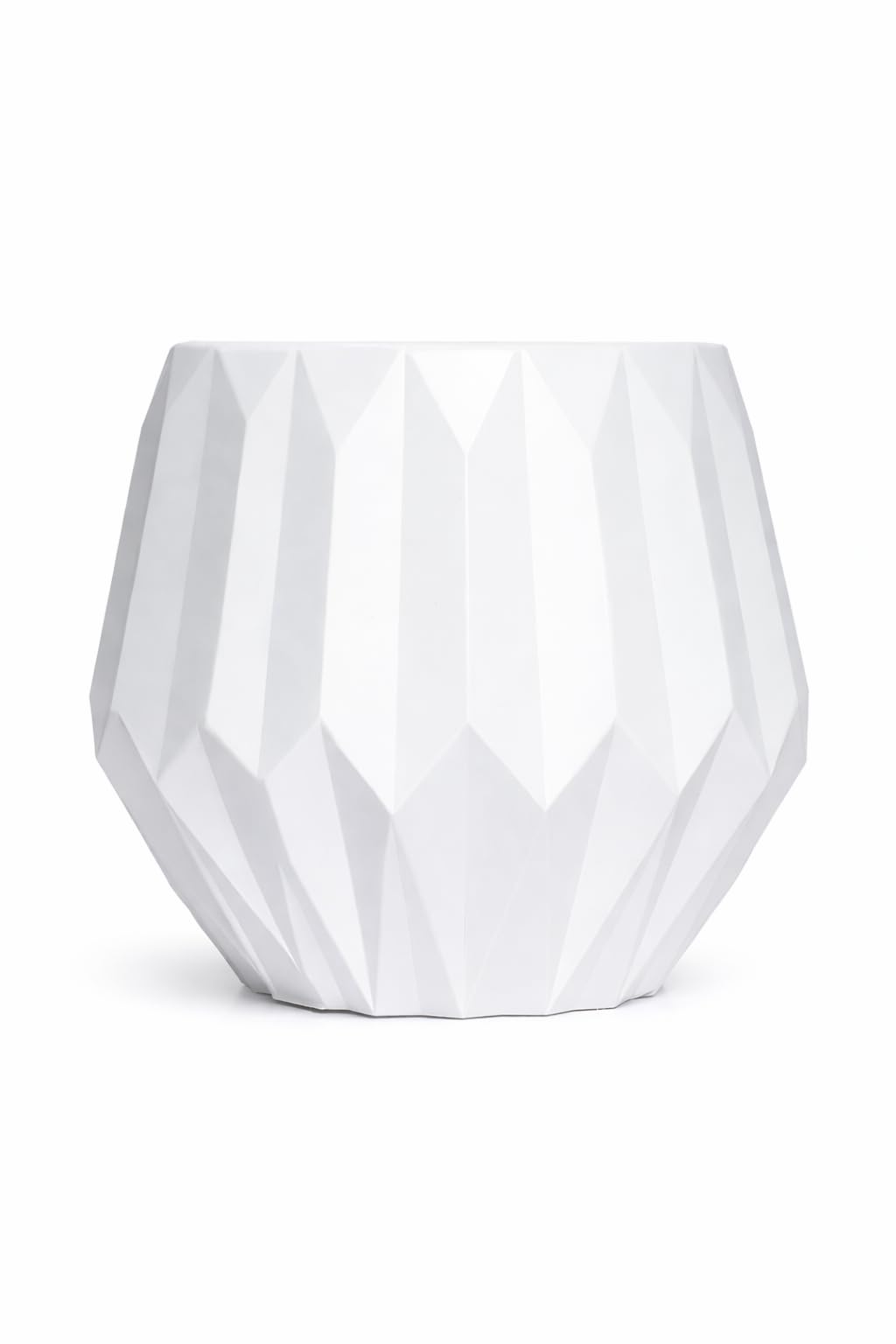 Modern Geometric White plastic Planter, Faceted Design, Decorative Flower Pot for Indoor Plants, Contemporary Home Decor