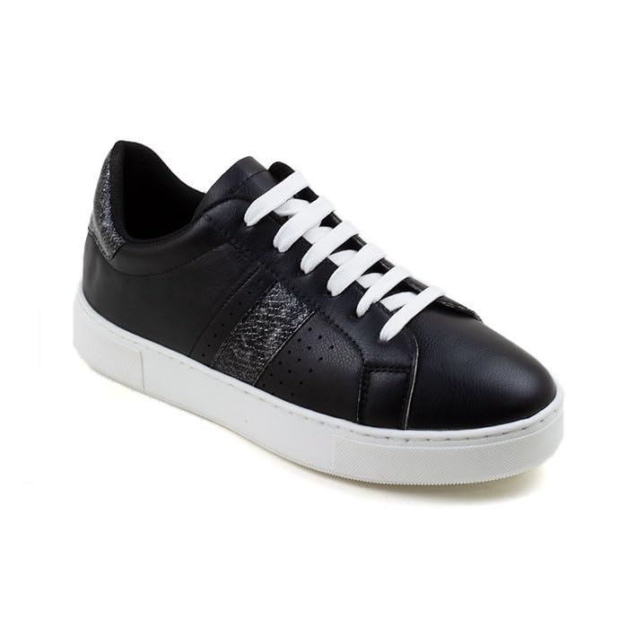 Fourteen womens 1126 Sneaker