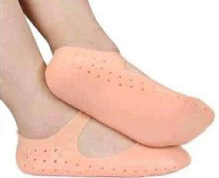 Silicone Heel for Cracked Feet and Constant Comfort for All People to Fit (Medical Silicone Sandal) - Generic