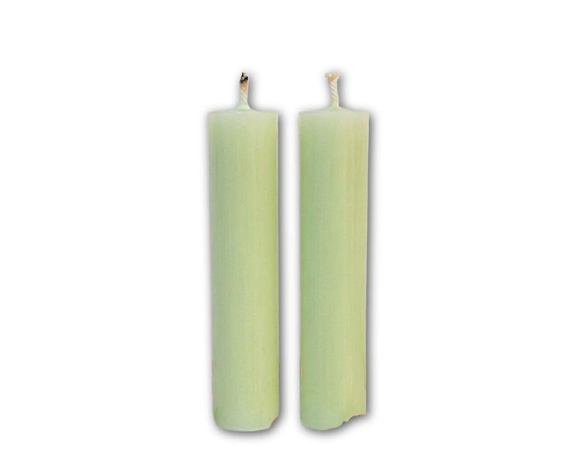 Romance Candle - Deep, lingering aroma crafted to inspire intimacy and calm, ideal for relaxing evenings and special moments. (M12 –2pcs, Green)