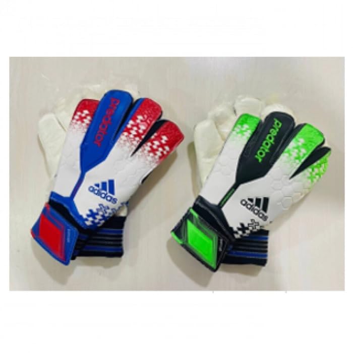M-Store Guanti is a goalkeeper for a big club.