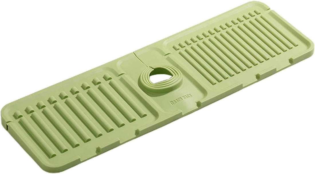 Kitchen Splash Guard - Premium Silicone Drain Mat with Sloped Channels, Designed to Prevent Stay and Spills, Foldable and Non-Slip for Easy Use in Kitchens and Bathrooms.