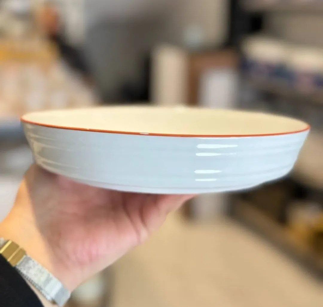 Generic White Porcelain Deep Serving Dish with Havana Moon Rim, 20 cm, Microwave and Dishwasher Safe .sew