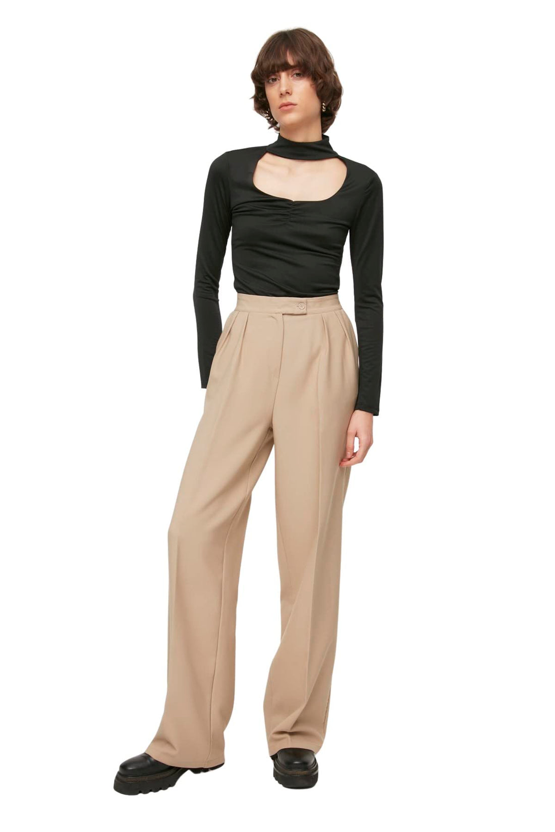 Trendyol Women Wide Leg High Waist Woven Fabric Trousers TWOAW22PL0066 Trousers (pack of 1)