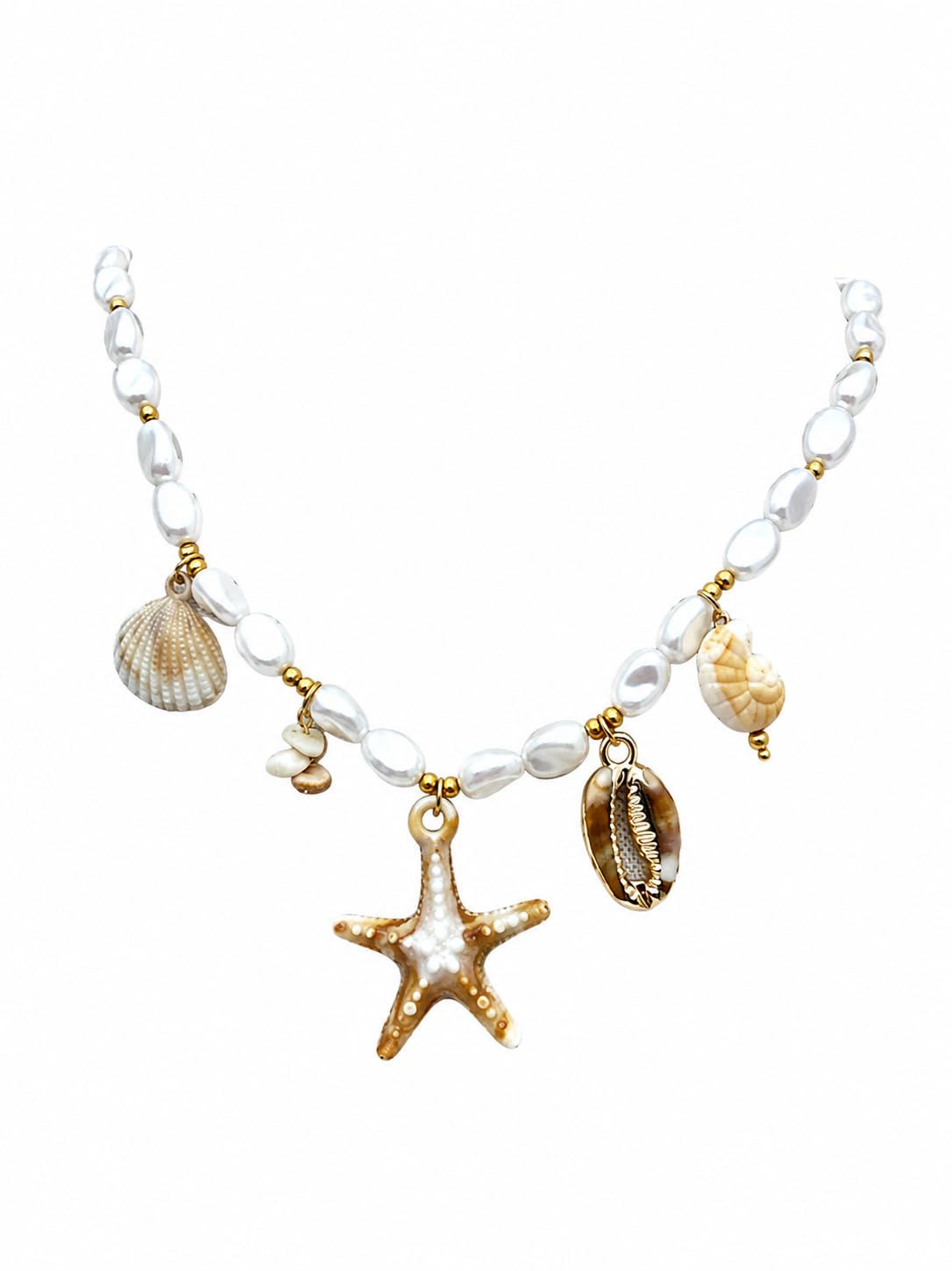 A series inspired by the magic of the sea with details of seashells, starfish and elegant pearl touches for a soft and attractive summer look.