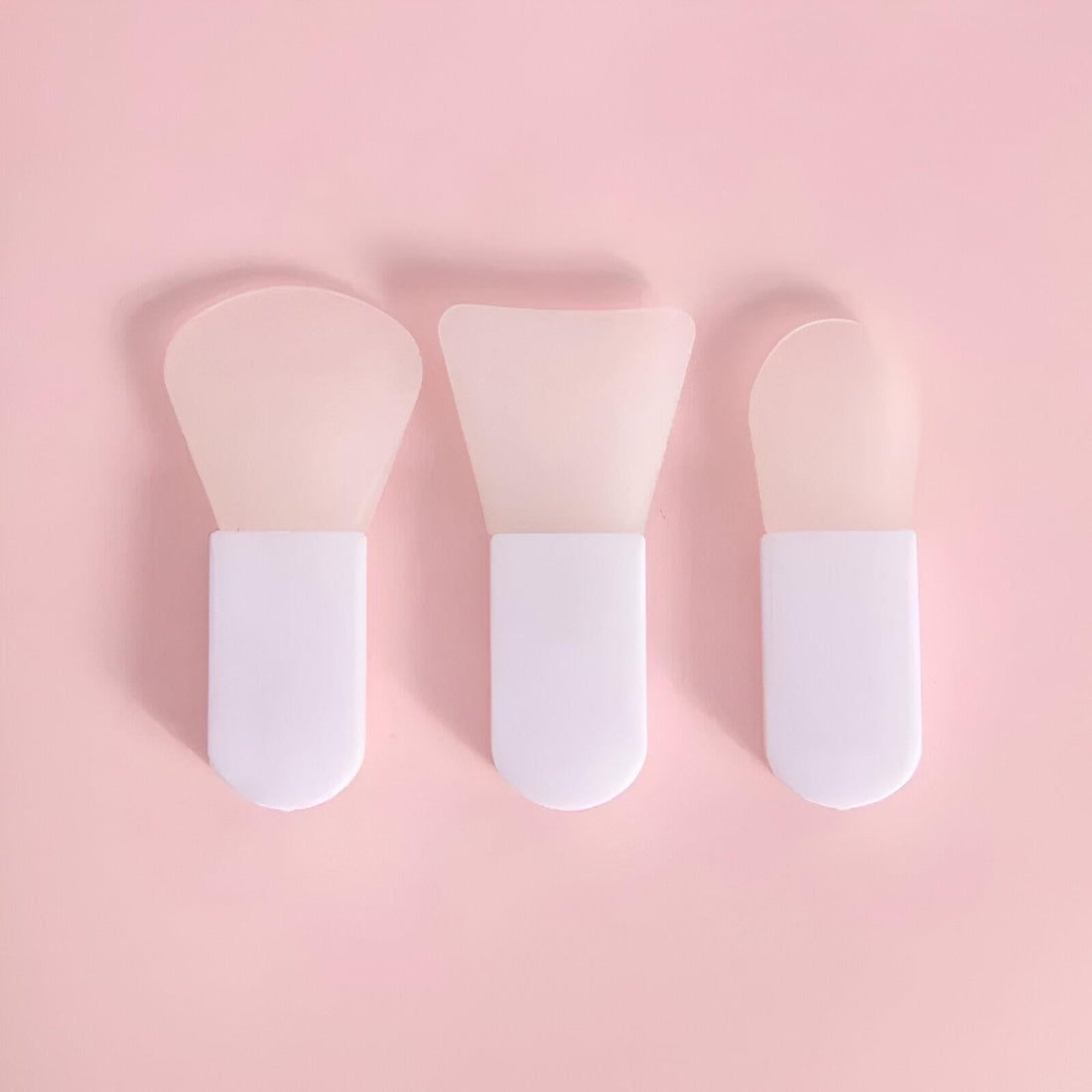 Clay Beauty Tools - A trio of specialized brushes for applying clay masks, ensuring even coverage and a luxurious spa experience right at home or while traveling. (1 pack)