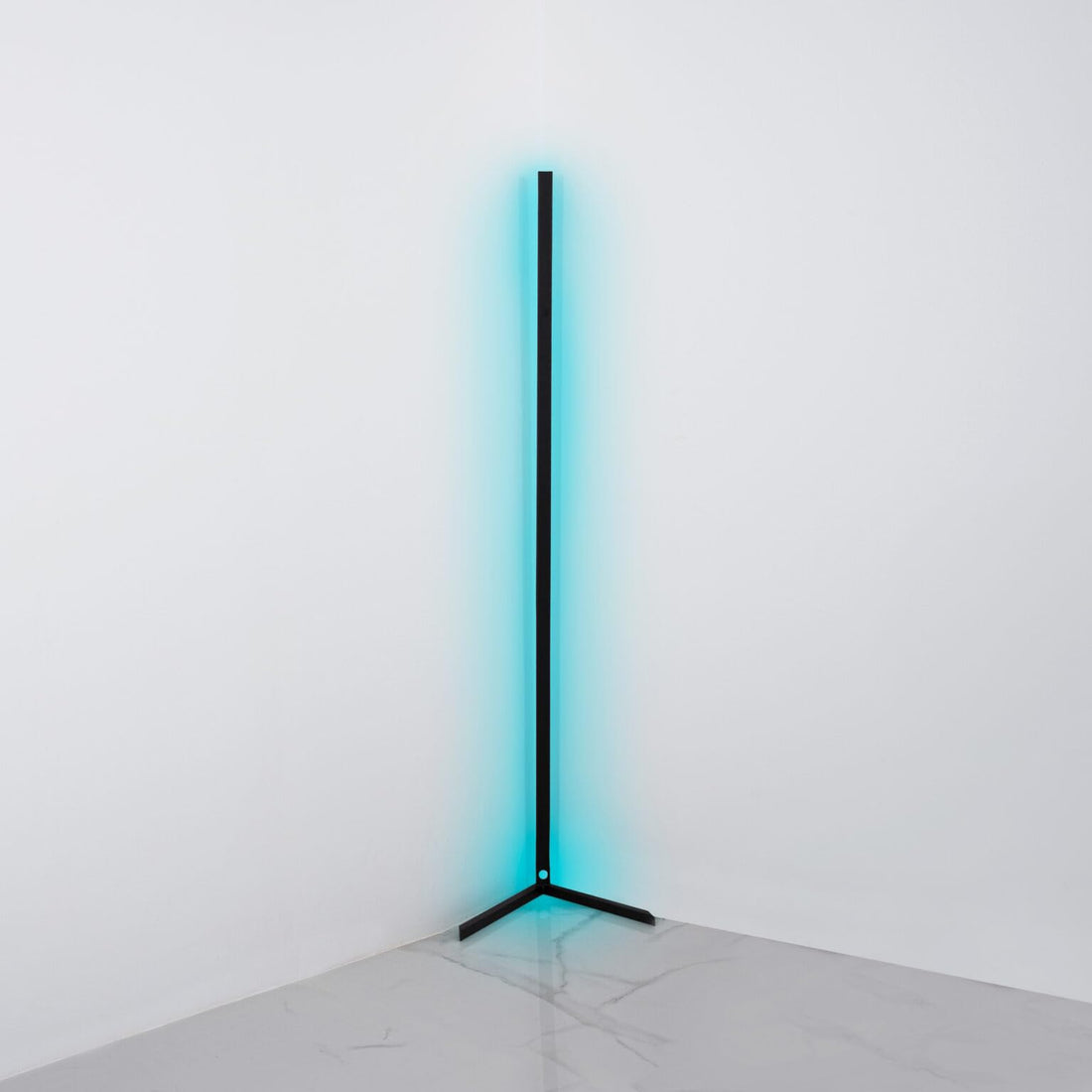 Y-Lights Modern Column Floor Lamp, Slim Matte Black Corner Lamp with L-Shaped Base – Ambient Lighting for Living Room, Bedroom & Office – YL-F-524