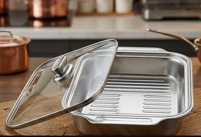 Generic Stainless Steel Grill Casserole Dish with Glass Lid, 40x25 cm, for Stovetop or Oven, Easy to Clean, .em