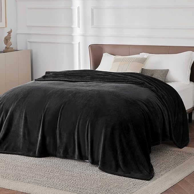 Moro Moro 3 Soft Blanket Winter Warm Throw Blanket Sofa Blanket Cuddly Large Living Blanket 220 * 240cm and 2 Pillows