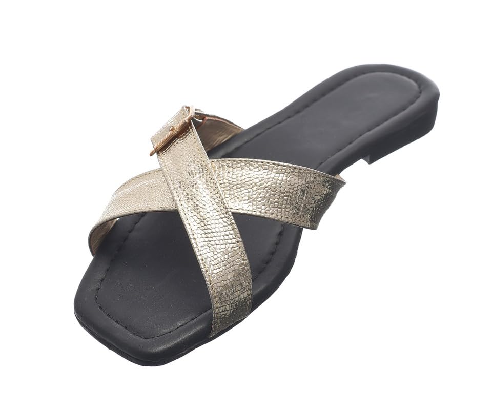 womens model 768 Flat Sandal