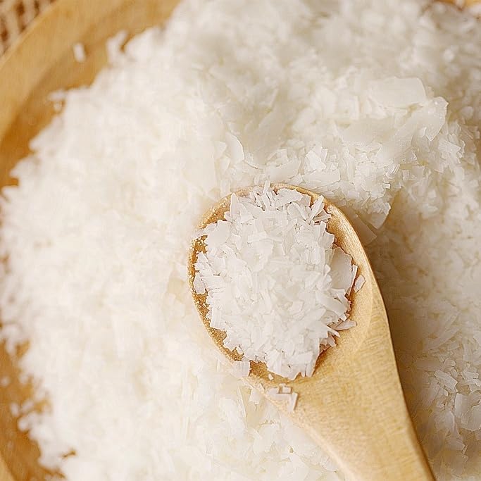 شمع نخيل خام طبيعي حبيبات (Palm Wax Flakes) لصناعة الشموع والديكور – 500 جم / 1 كجم / 1.5 كجم