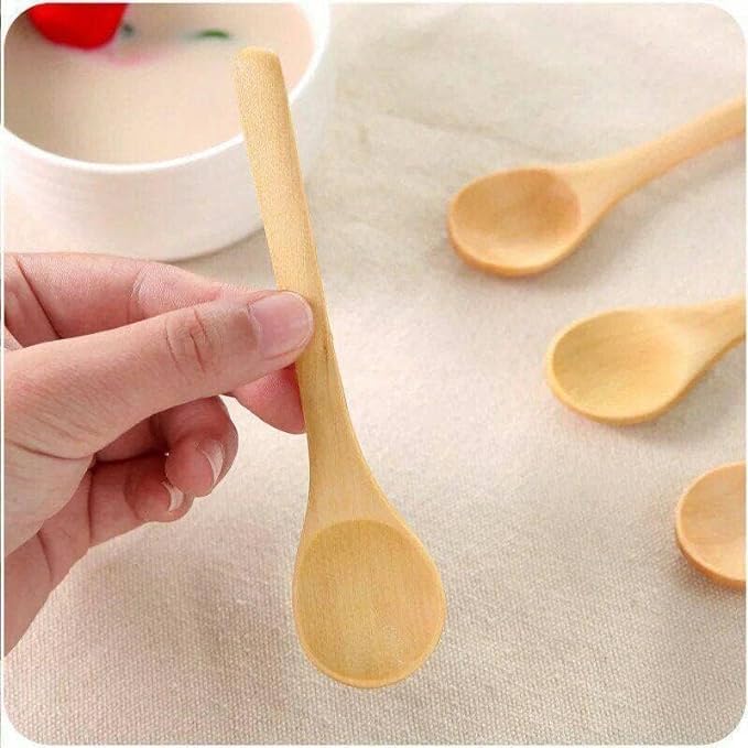 A set of bamboo wooden spoons for honey and spices for multiple uses that are healthy and nutritionally safe for children and adults (5 pieces)