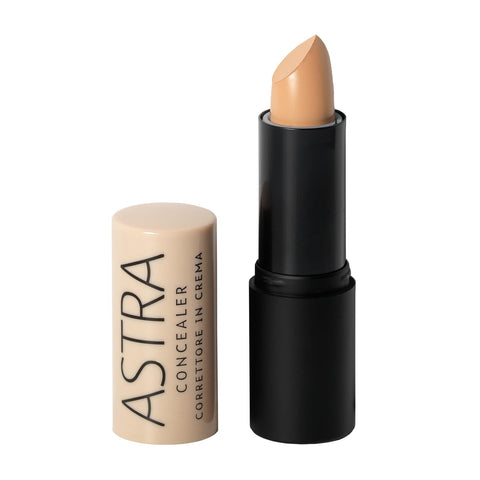 Astra concealer corrector in cream 01 natural