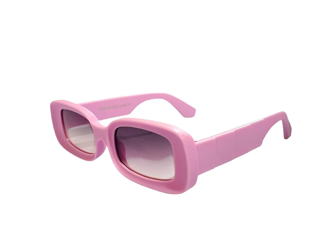 Trendy Sunglasses - Sleek Men's Eyewear for a Modern, Chic Look Outdoors