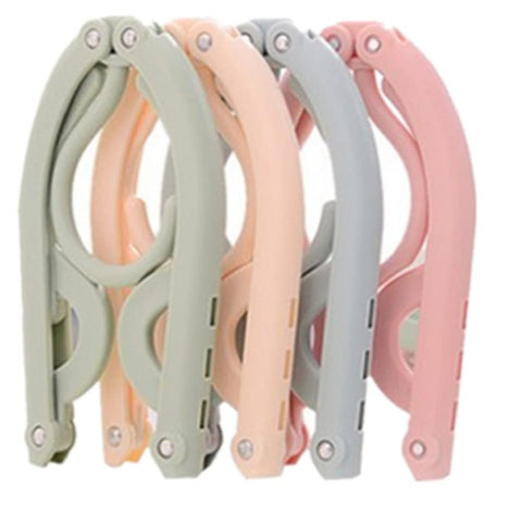 Travel Hanger, 8pcs Portable Travel Plastic Folding Plastic Clothes Coat Hangers for Home Travel Outdoor Camping, Random Colors