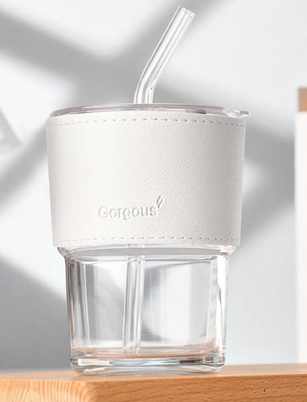 Spaceshoop 435 ml glass cup with straw and lid, coffee mug with leather lid and drinking nozzle for direct use, essential dual-use bottle suitable for summer travel (camel color)