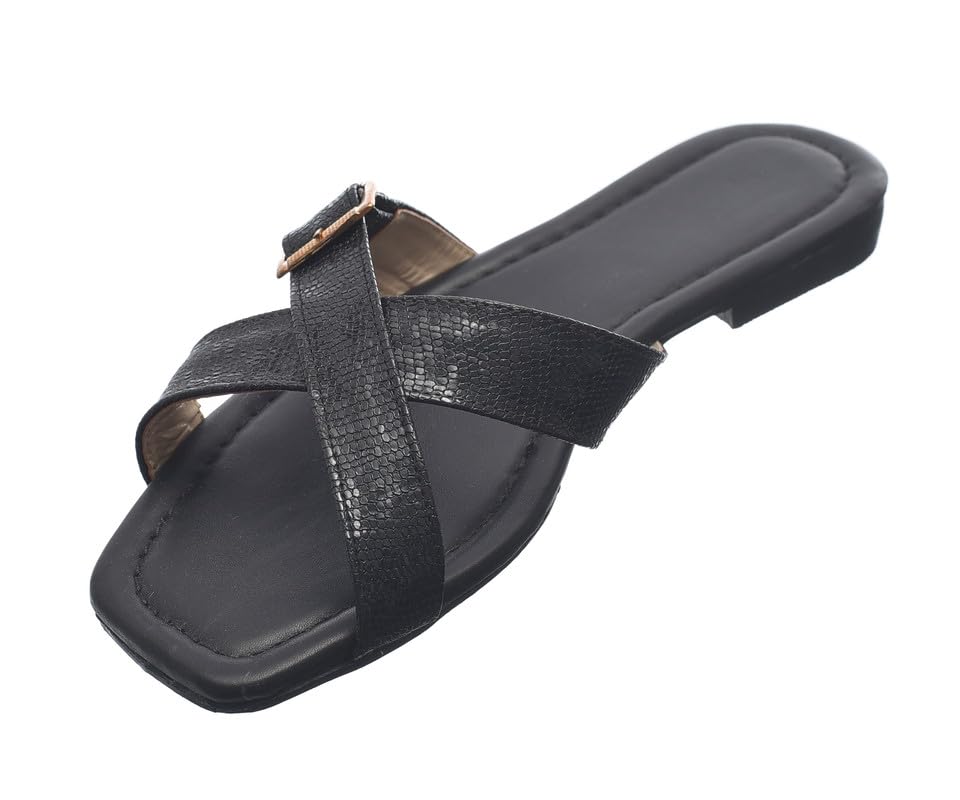 womens model 768 Flat Sandal