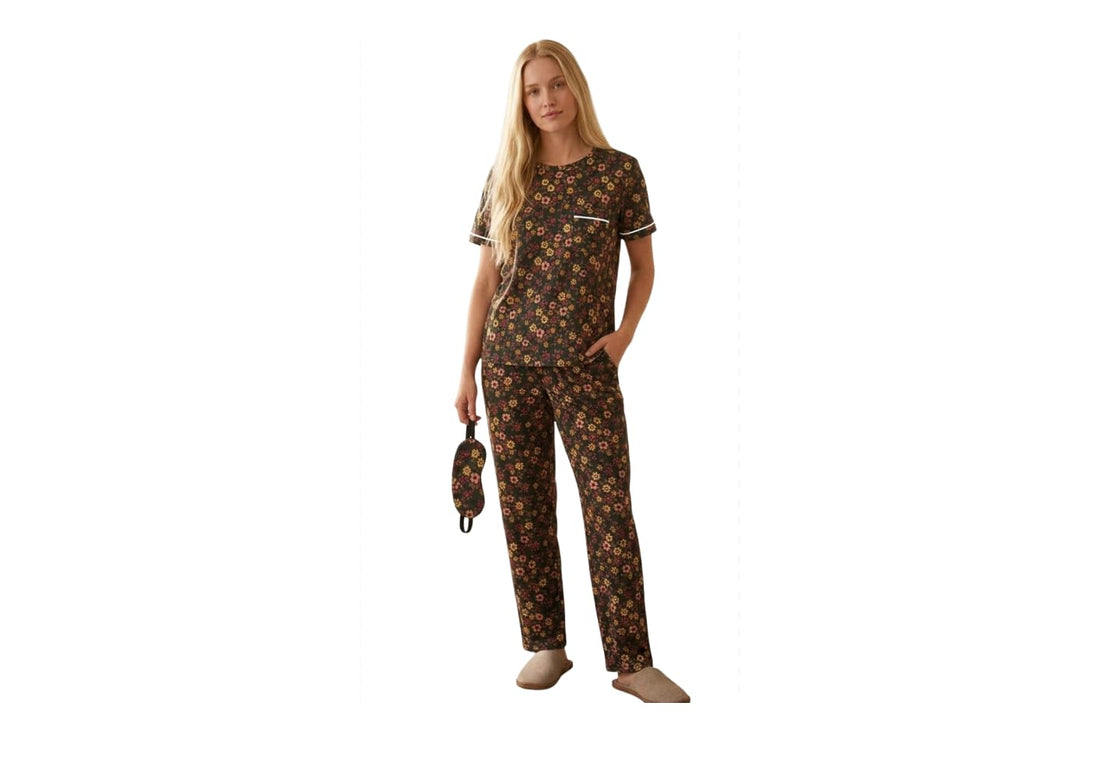 Women Summer 2 Piece Pajama Set (T-shirt and Pants) Soft Patterns Comfortable Everyday Wear with Stylish Sleep Glasses