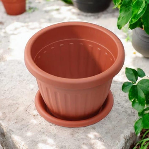 German Chalet for Gardens and Plants, Brown Pot with Saucer, Multi Sizes from 20 to 60 cm, Ribbed Trim Size 57