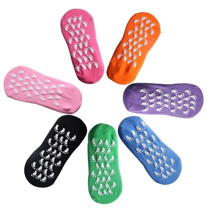 Gel Cushion Socks for Moisturizing & Softening Feet & Healing Dry Cracked Heels Infused with Natural Mineral Oils for Superior Care & Soft Skin Daily Use b
