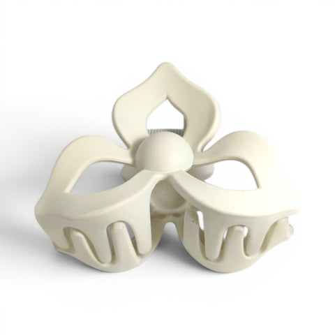 Catch Up Three Petal Flower Claw Clip for Women & Girls, Elegant Floral Hair Claw with Strong Grip, Cute Stylish Hair Accessory for Daily Wear, Work, Parties & Special Occasions