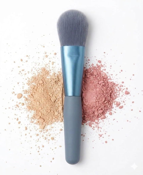 1pc short Foundation Makeup Brush & Blush Brush & Powder, Soft And Multifunctional Fiber For Daily Makeup-light blue color