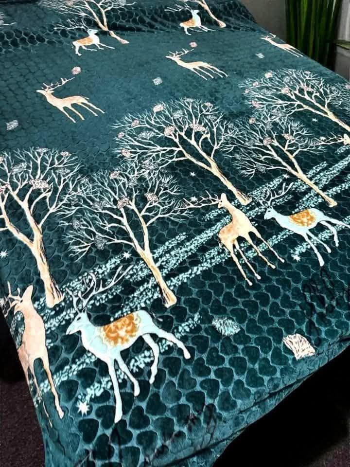 Plush Bed Warmer Laser Engraving Very Soft - Modern Winter Mattress With Trees And Deer Pattern - Jumbo Size (Turquoise)