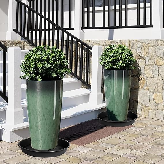 Meridian Set of 5 Black Plant Pots, Round Plant Pots, Garden Plant Pot Tray, Plastic Plant Saucer, Suitable for Indoor Outdoor Garden, Black Plant Pot, (30cm)