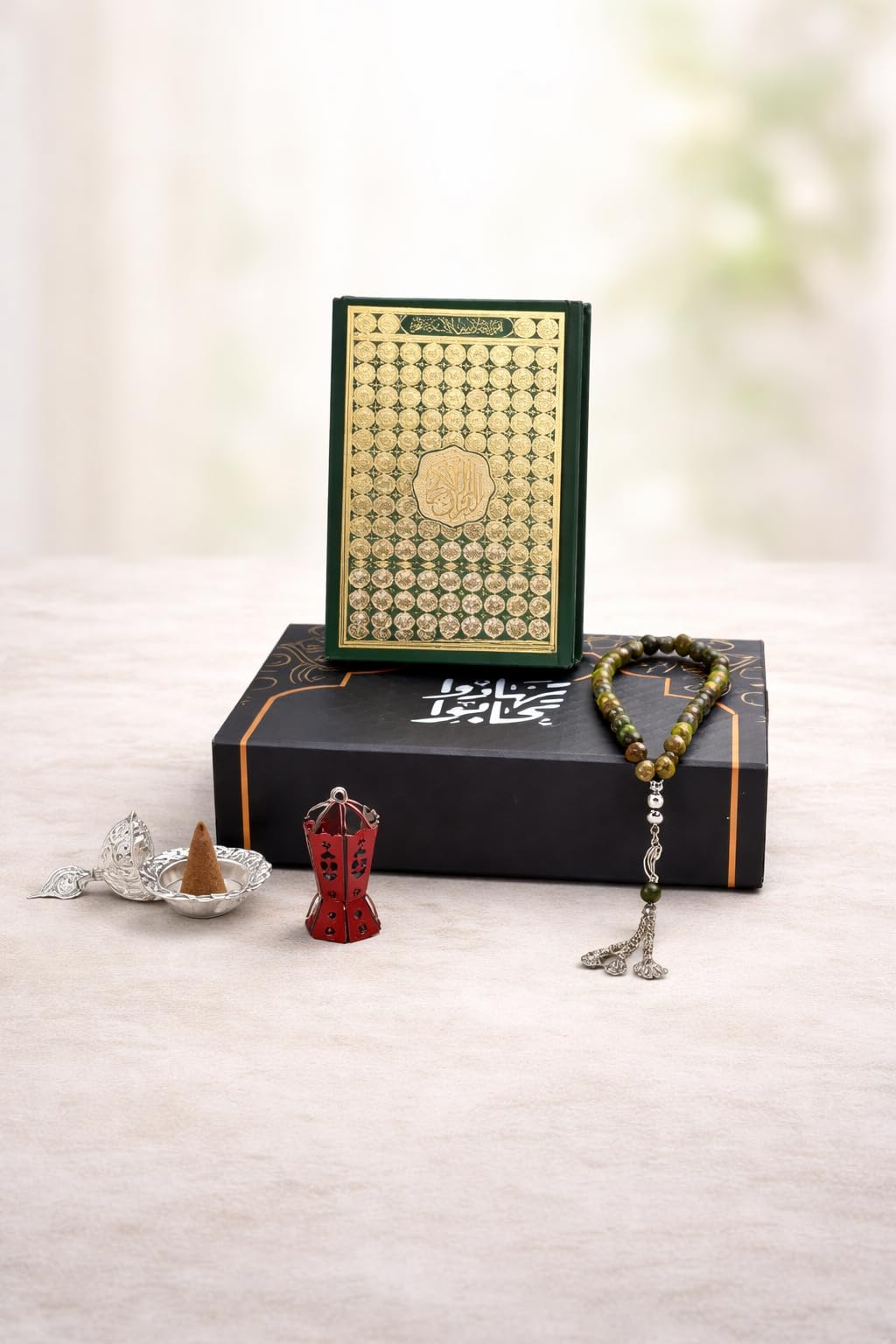 تÙ‡ادÙˆا تحابÙˆا Islamic Gift Box with Quran, Prayer Beads, Bakhoor Incense, Decorative Lantern, Ramadan and Eid Gift Set (33 Beads Natural Dendritic Agate)