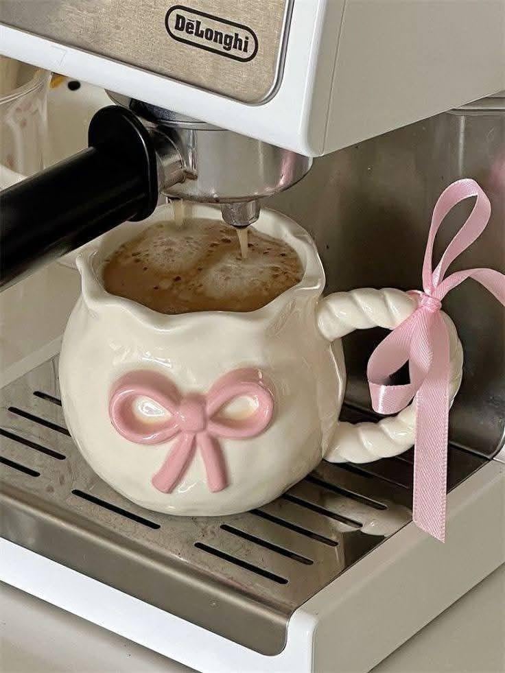 Bow Mug, White with Pink Bow Design, Twisted Handle, Suitable for Hot and Cold Beverages, .soh