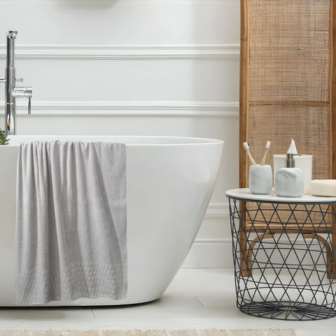 Morano Legacy Bath Towel 90X150 Cm 100% Cotton Soft Absorbent Towel For Bathroom, Hotel And Spa Use Contemporary Design Quick Dry Comfortable Texture Elegant, Premium Quality Fabric (Silver)
