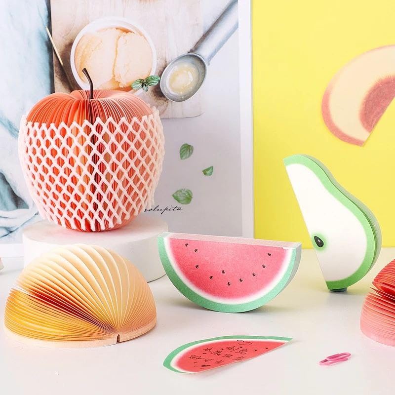 A distinctive fruit-shaped sticky note, for taking notes, a decorative piece on your desk, choose the shape randomly, two pieces