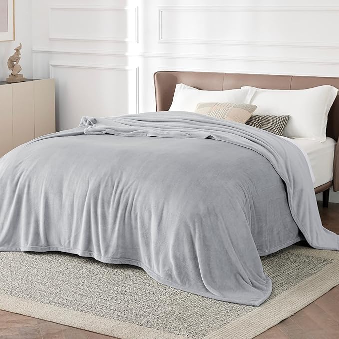 Blanket,Fluffy,Soft Winter Warm Throw, Large Cuddly Living 220 * 240cm,Light Grey and 2 Pillows