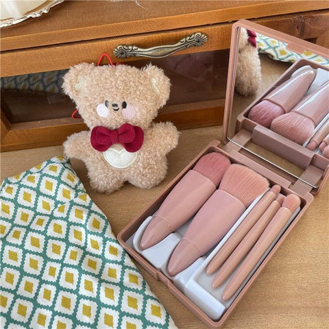 Makeup brush set with bristles - Soft, natural, and thick hair set; complete set with mirror; case with mirror; portable travel makeup brushes for daily use with blush and multi-colored foundation.