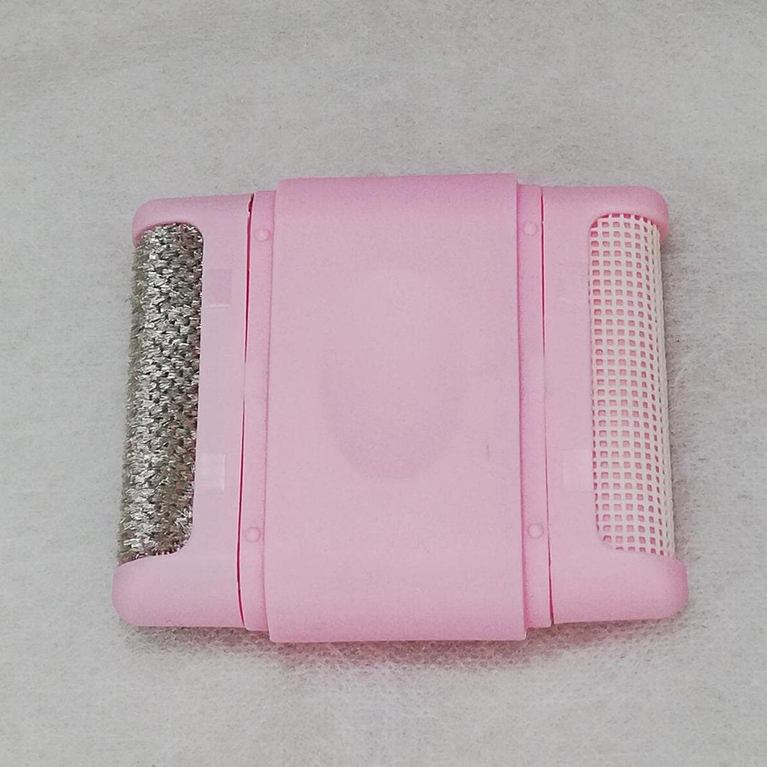 Double-Sided Animal Hair Tool to Clean Clothes From Lint
