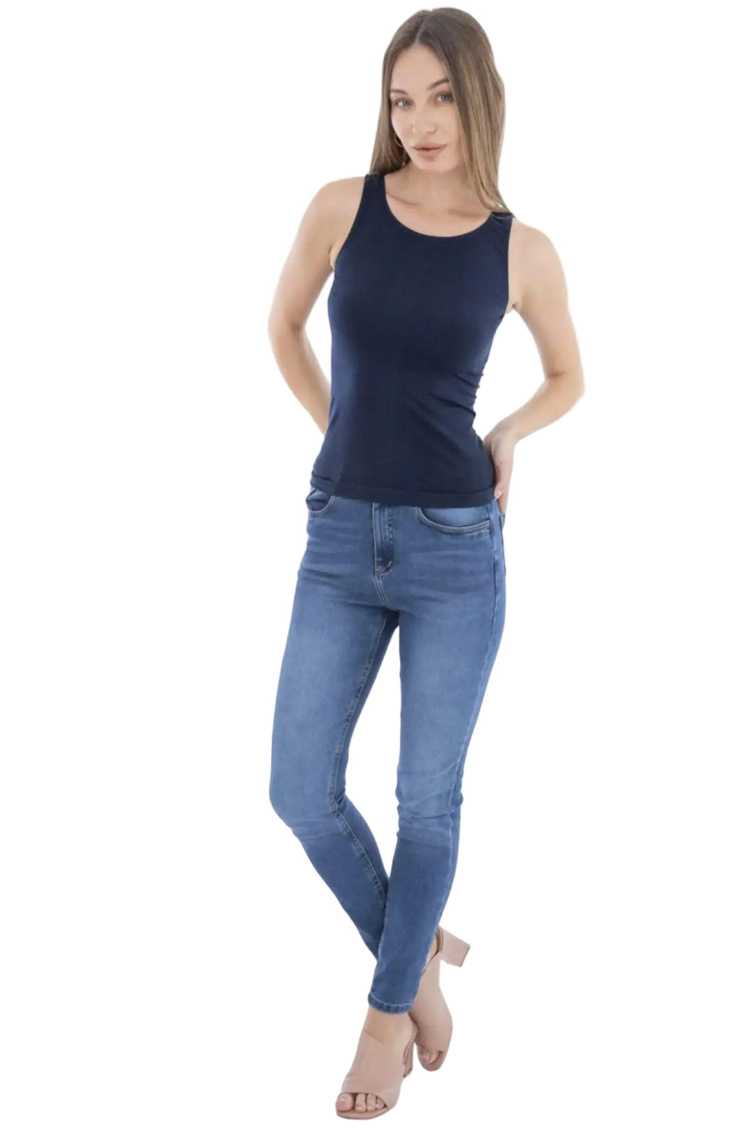 Carina Plain Sleeveless Round Neck Undershirt for Women