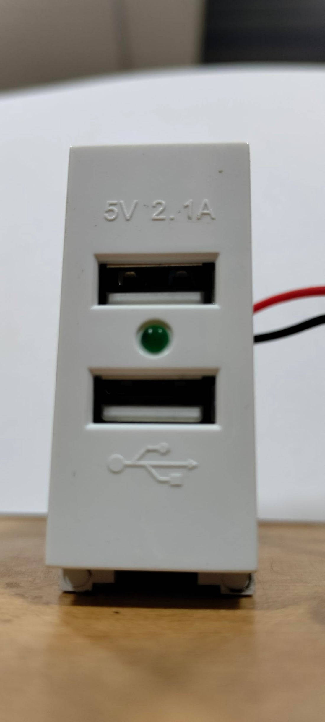 SANSHI Breeze USB 2 Output
