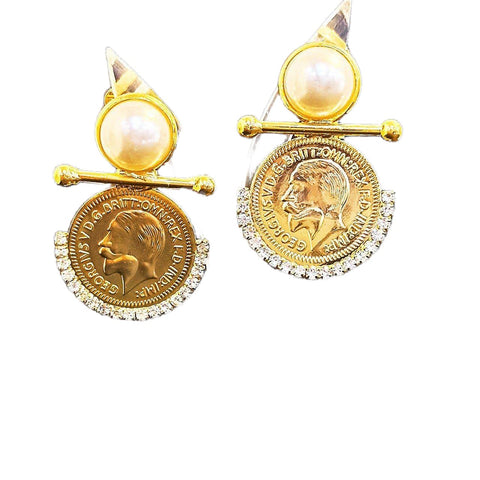 Earring made of Chinese gold with zircon cloves