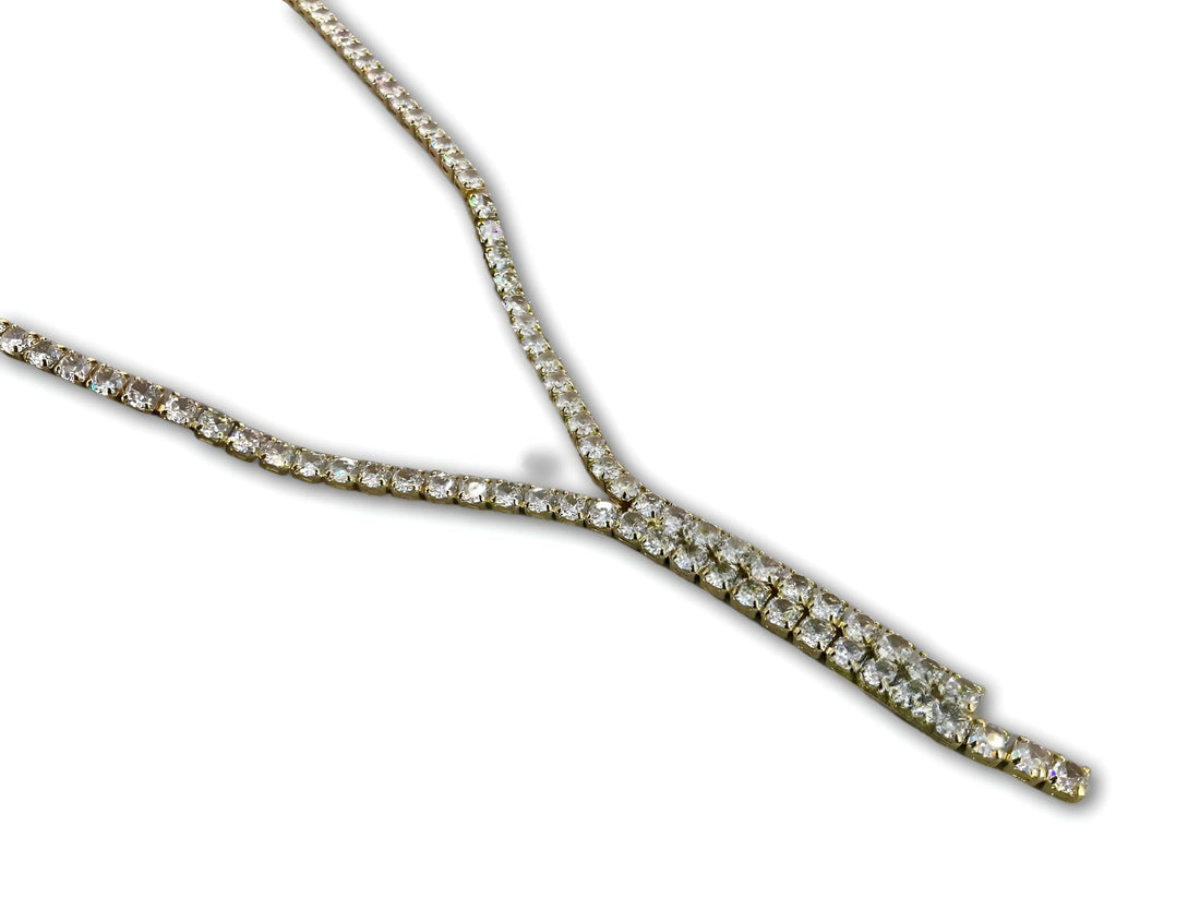 Elegant Collar - Premium necklace with intricate details and shiny rocks suitable for galas and dinners ensuring you stand out with grace and beauty always