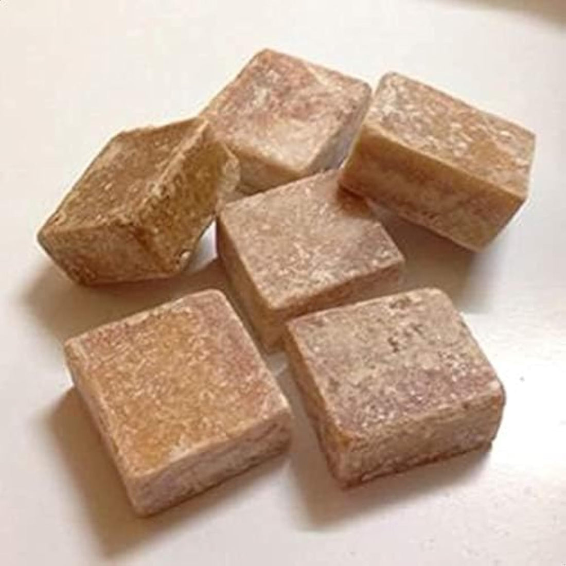 Musk cubes for scenting, 6 cubes