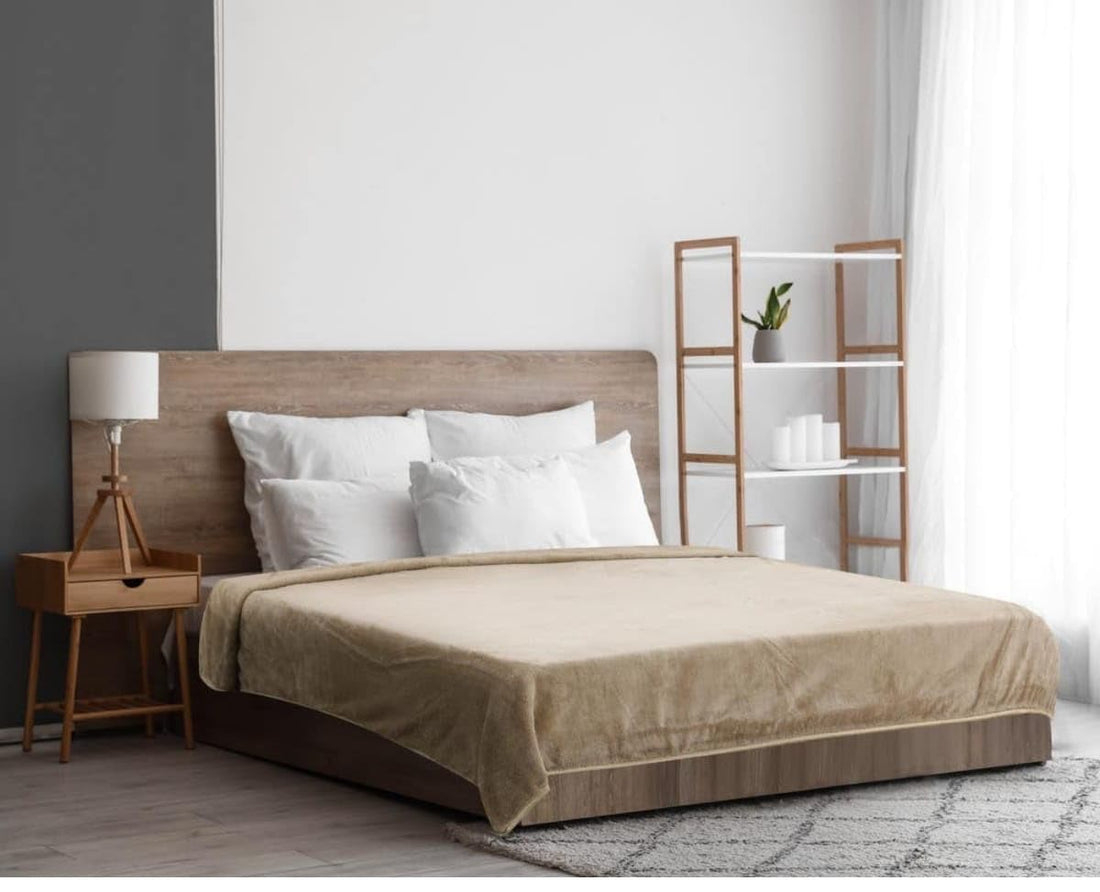 Luxury Soft Fur Throw Blanket, Beige, Suitable for Bed, Warm Velvet Fabric, Luxury Bed Cover for Home and Decor