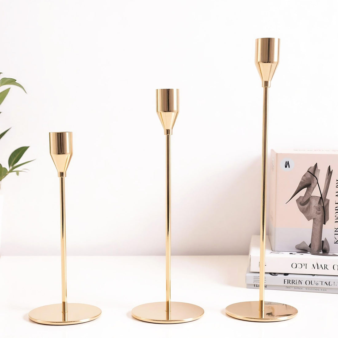 Diamond Shape Gold Metal Candle Holder for Romantic Dinner, Wedding Vouchers, Autumn Leaves, Holiday Spirit, Bedroom Tranquility, Birthday Celebration, Classy and Distinctive Home Decor