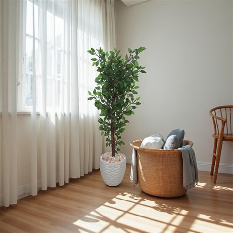 Realistic artificial tree - Leon Home artificial ornamental Benjamina plant, 145cm tall, for indoor and outdoor use, with a wooden trunk, plastic leaves, and decorative pebbles in a plastic pot- green
